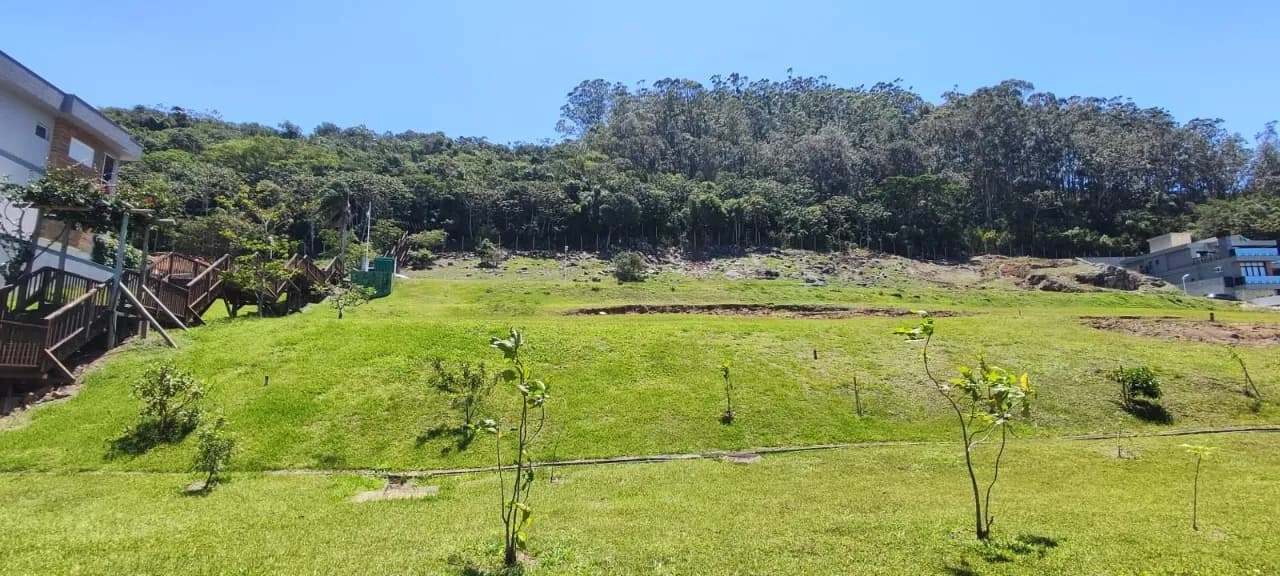 Terreno para venda em Ingleses Do Rio Vermelho com 506 m² — foto principal