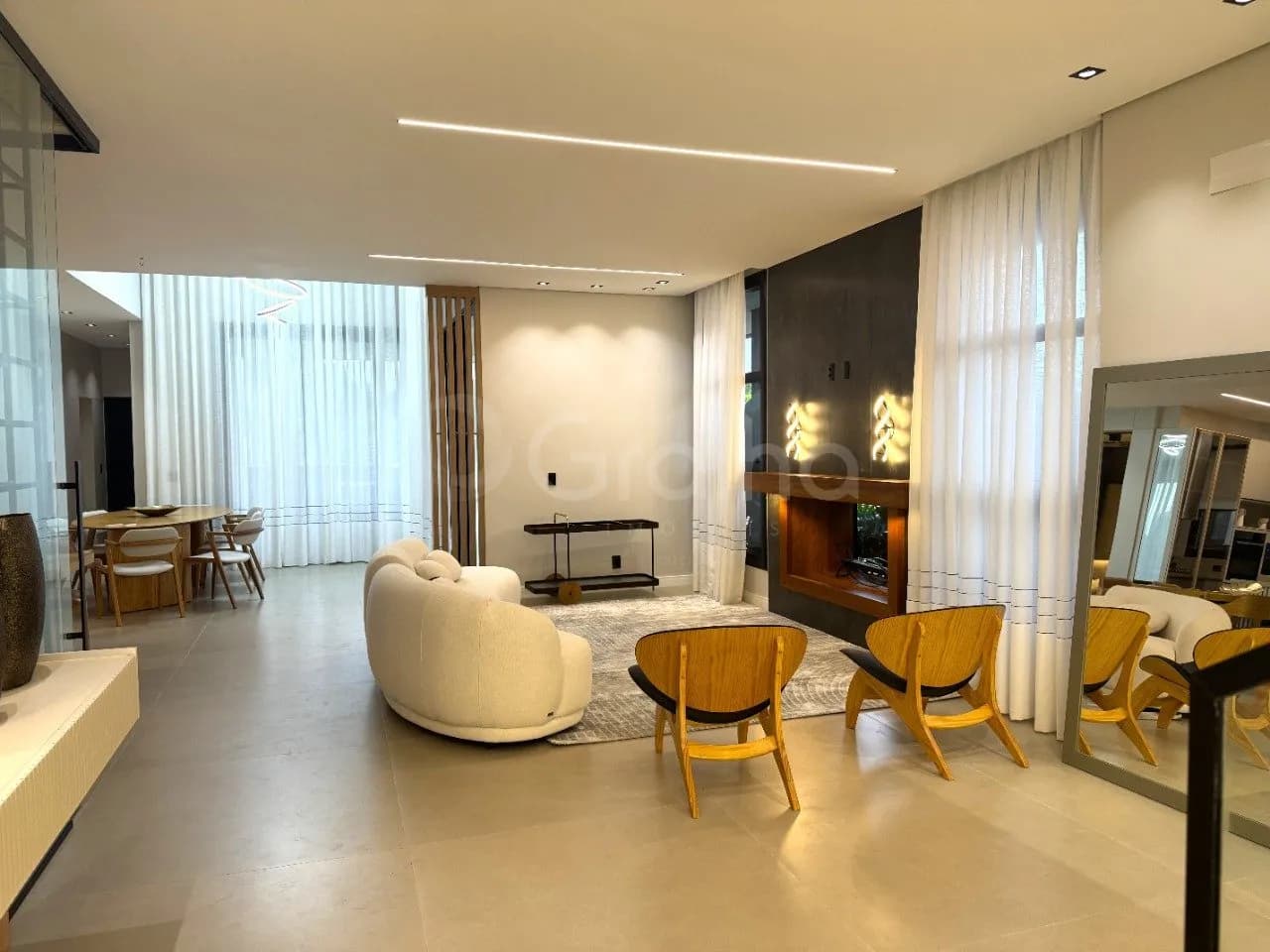Casa para venda com 4 dormitórios em Ingleses Do Rio Vermelho com 404 m² — foto principal
