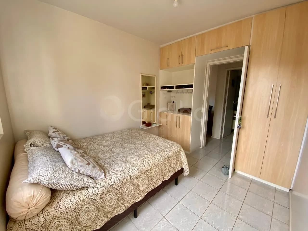 Apartamento para venda com 2 dormitórios em Pantanal com 61 m² — foto 2