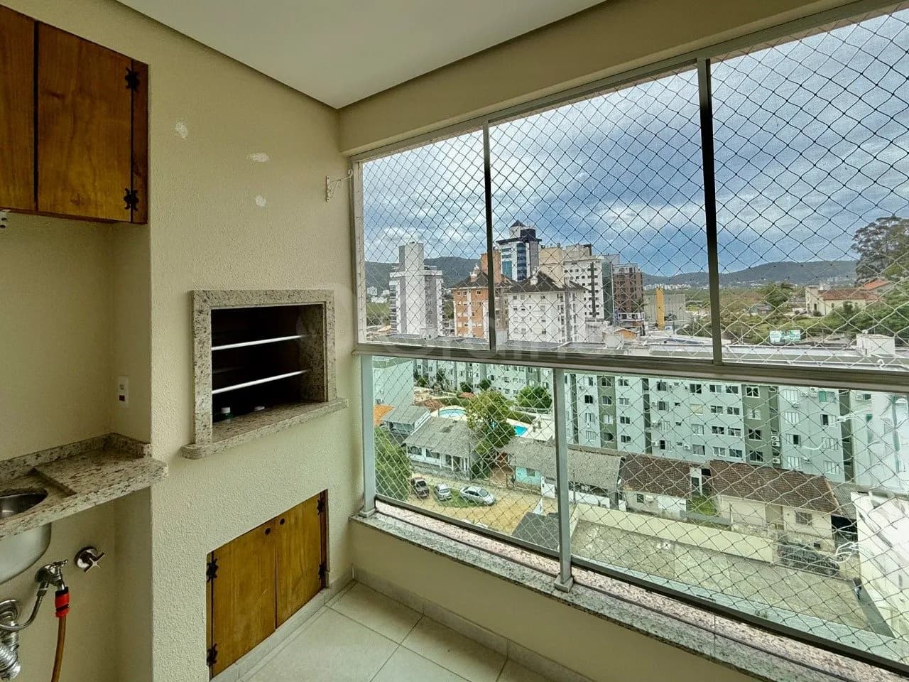 Apartamento para venda com 2 dormitórios em Agronômica com 67 m² — foto 4