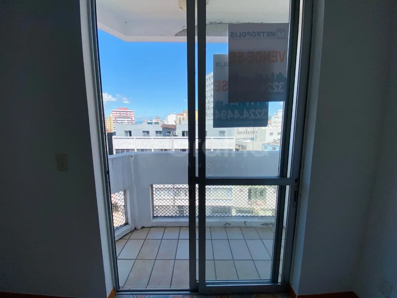 Apartamento para venda com 1 dormitório, em Centro com 37 m² — foto 2