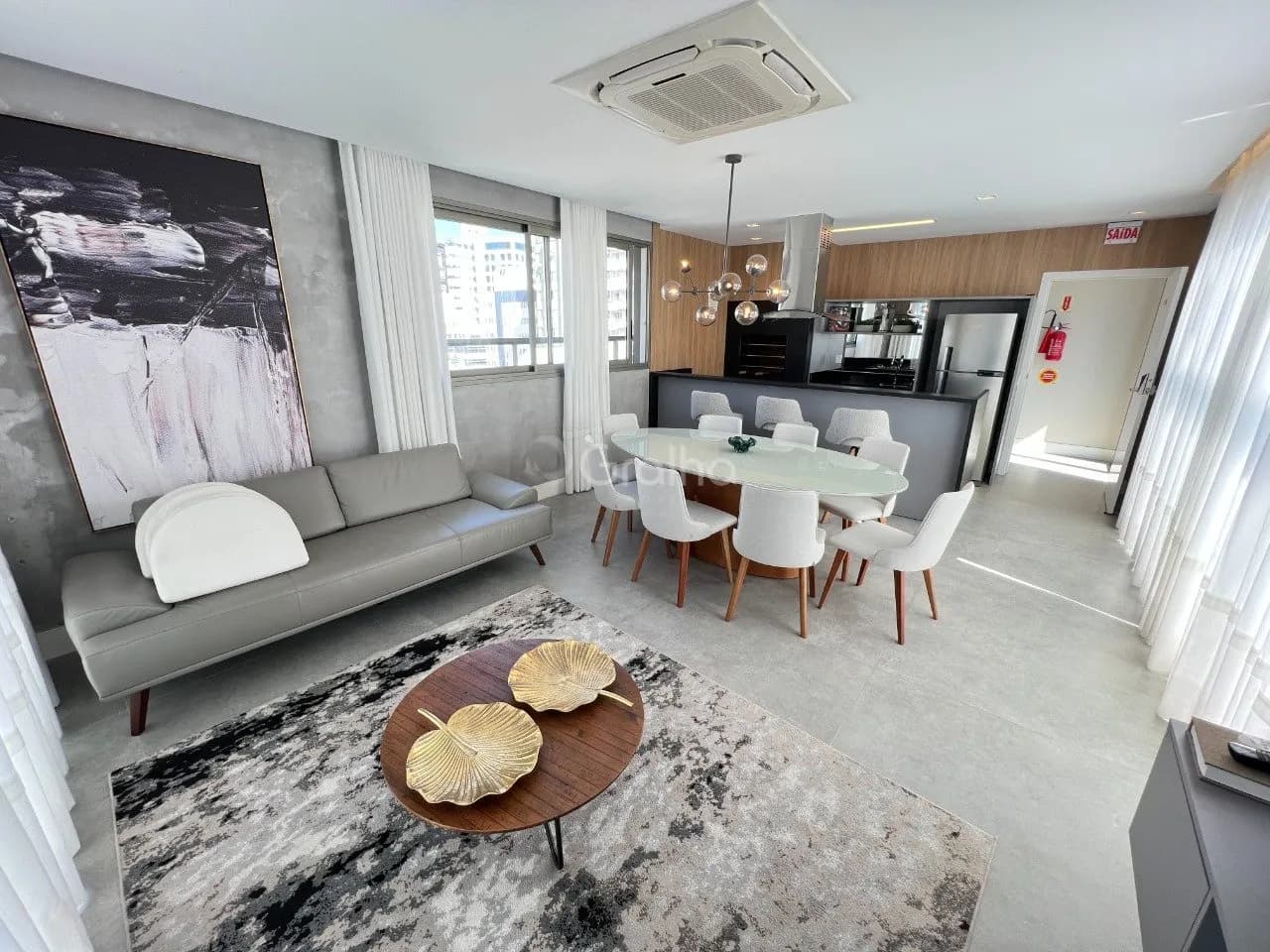 Apartamento para venda com 3 dormitórios em Centro com 108 m² — foto principal