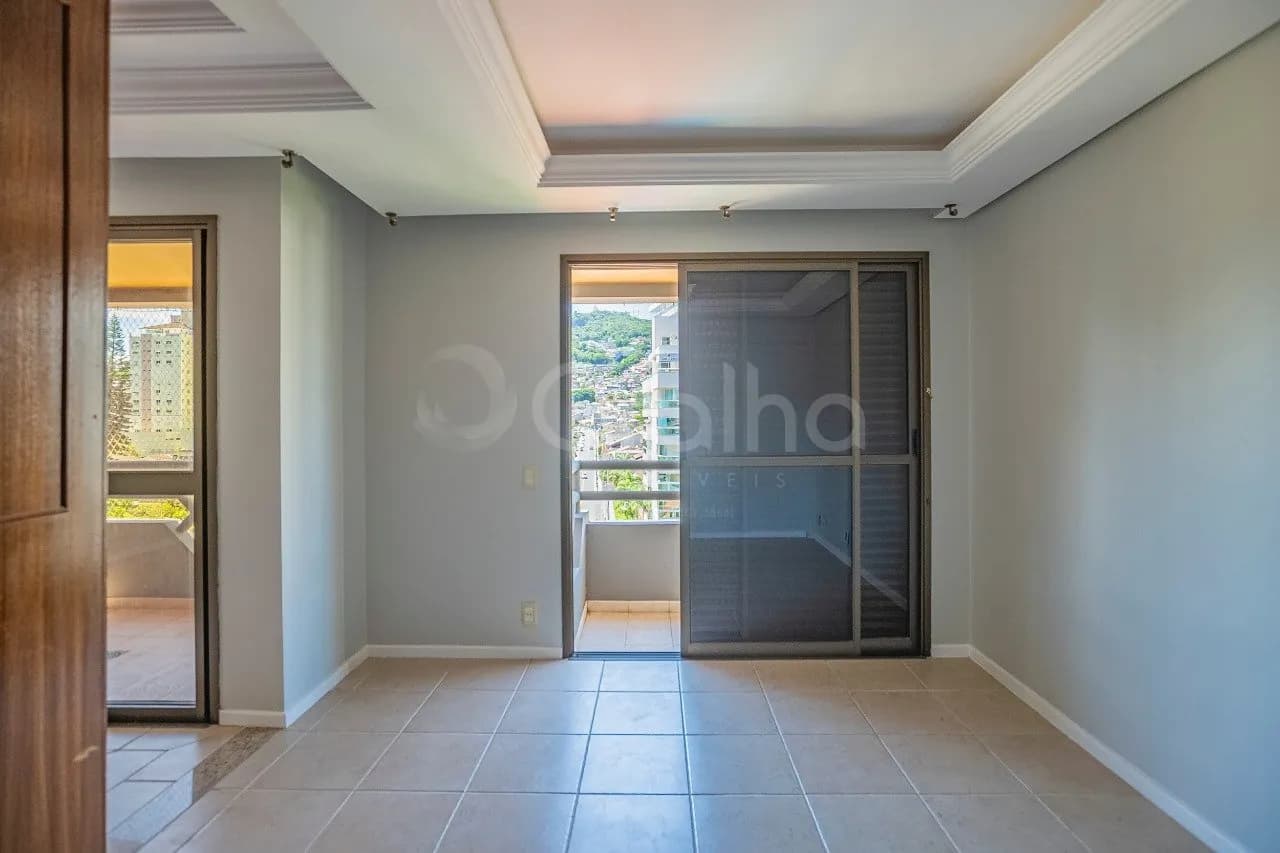 Apartamento para venda com 4 dormitórios em Agronômica com 168 m² — foto 2