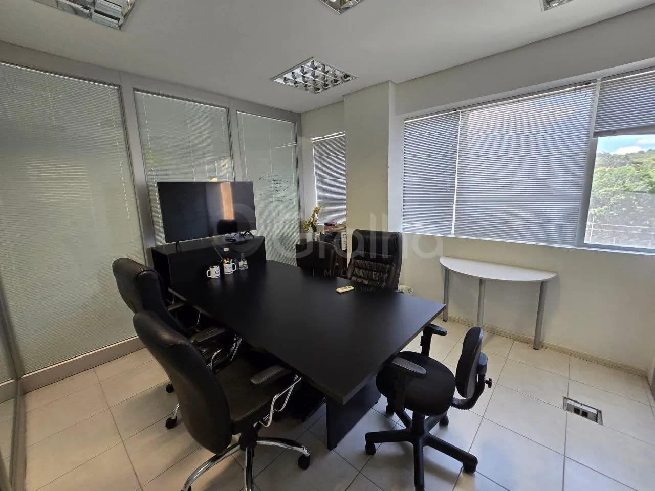 Sala comercial para venda em Itacorubi com 336 m² — foto 4