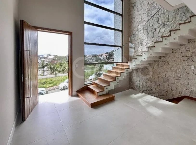Casa para venda com 3 dormitórios em Pedra Branca com 312 m² — foto 2
