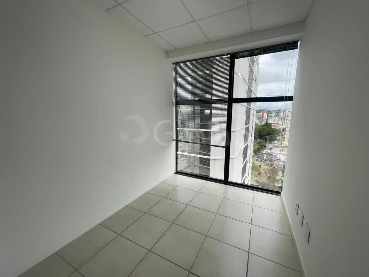 Sala comercial para venda em Centro com 46 m² — foto 2