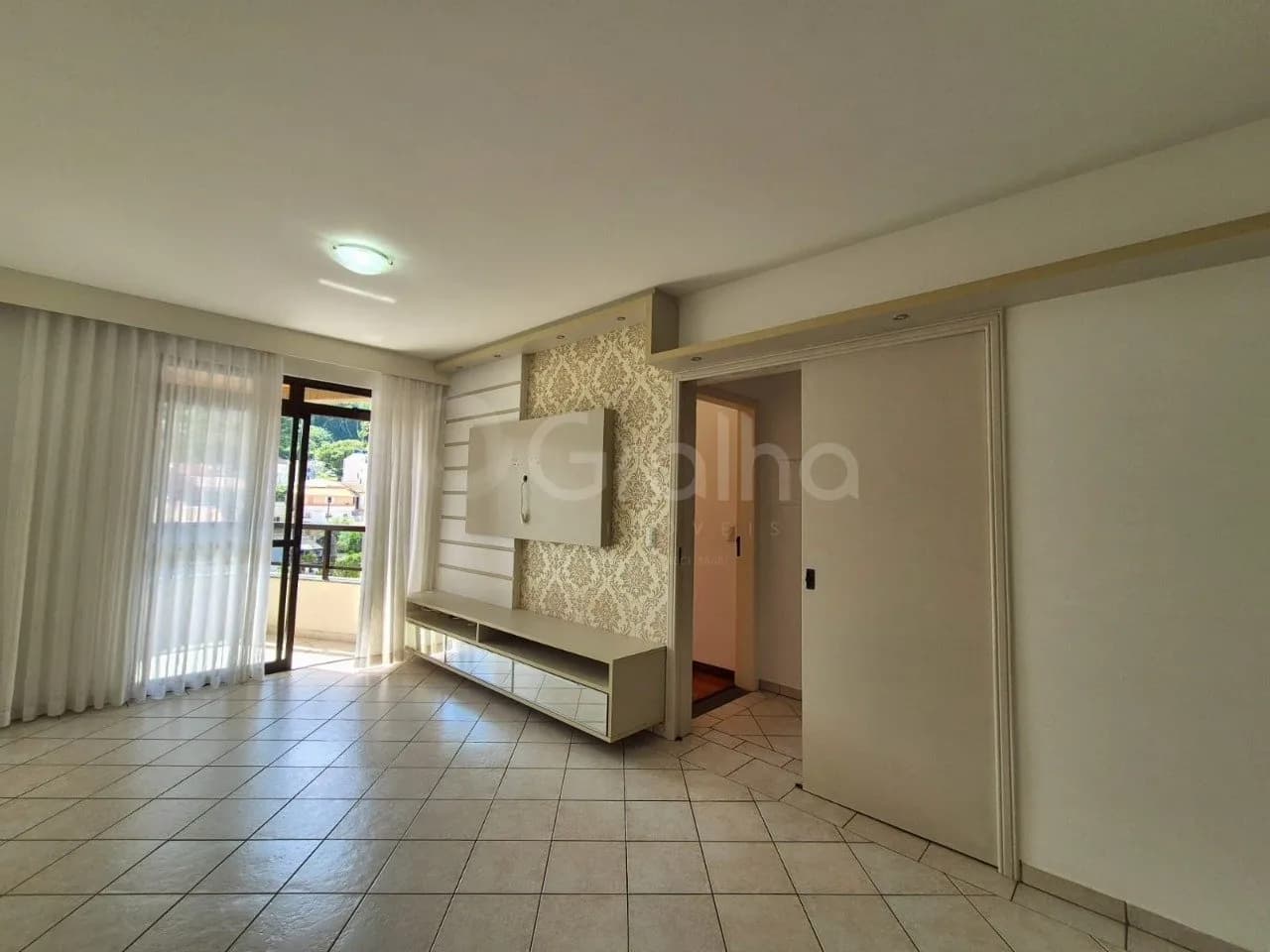 Apartamento para venda com 2 dormitórios em Centro com 76 m² — foto 2