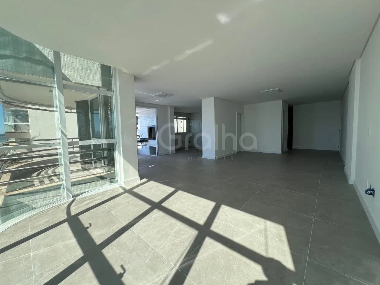 Apartamento para venda com 3 dormitórios em Beira Mar Norte com 211 m² — foto 2