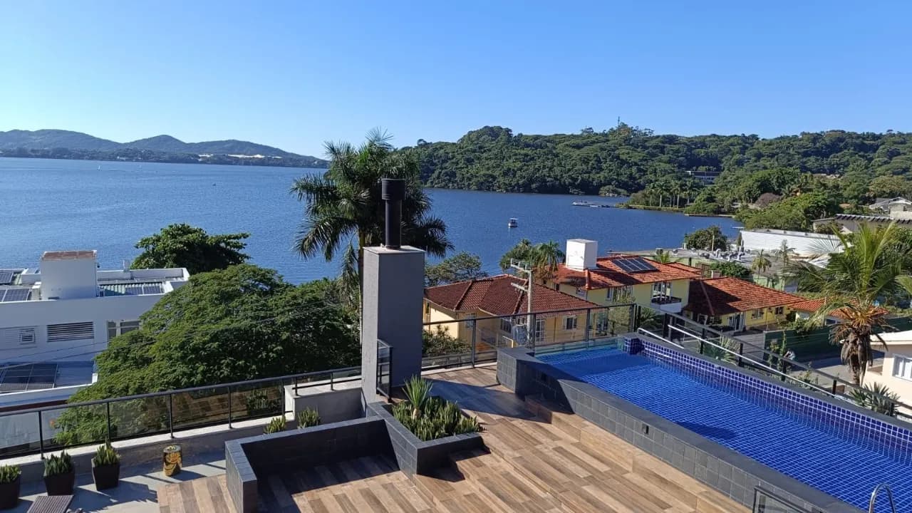 Apartamento para venda com 2 dormitórios em Lagoa Da Conceição com 103 m² — foto principal