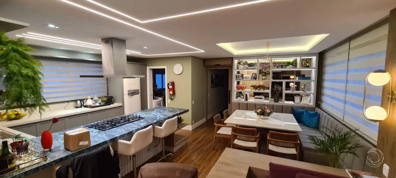 Apartamento para venda com 3 dormitórios em Centro com 165 m² — foto principal