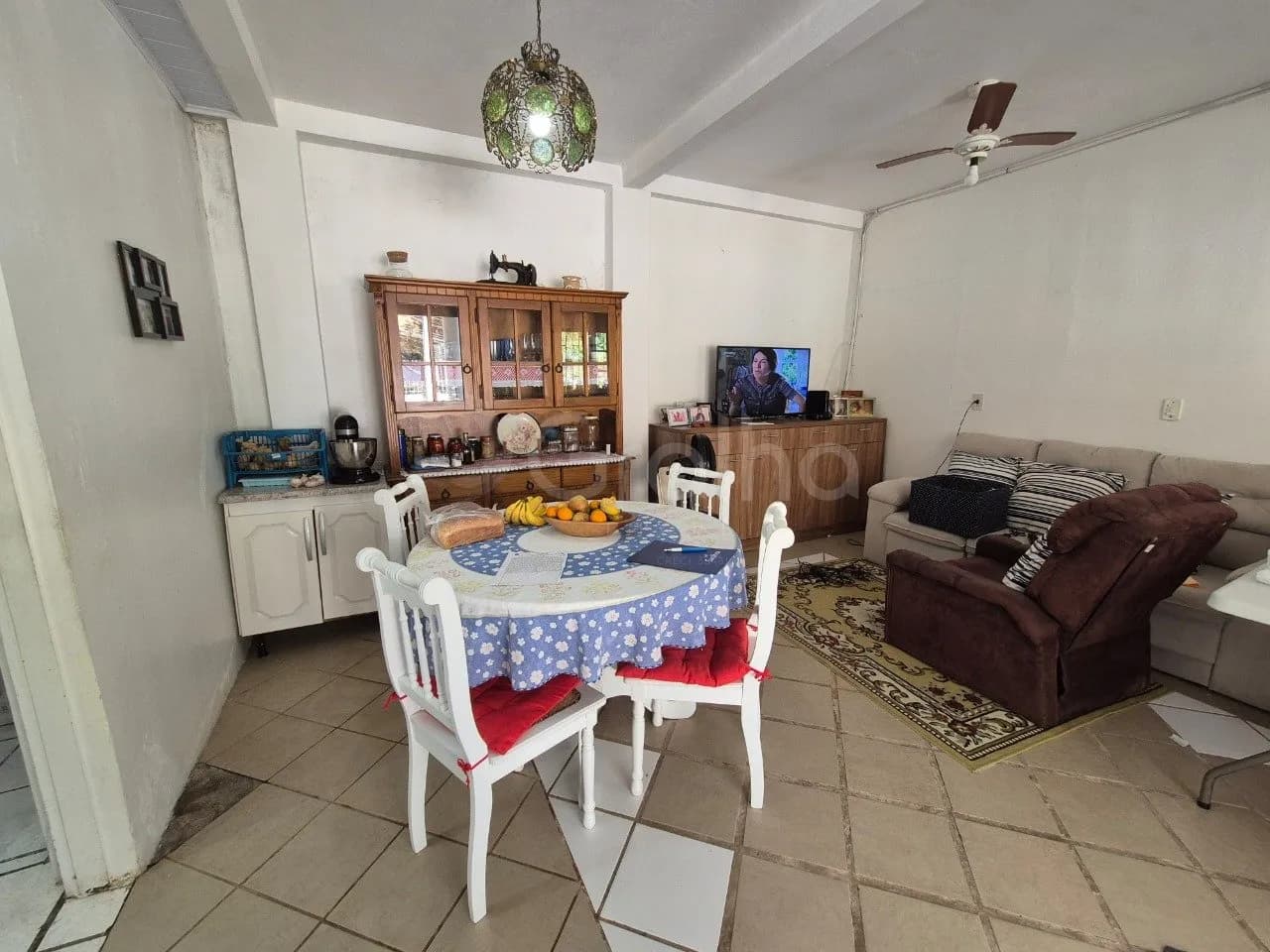 Casa para venda com 2 dormitórios em Agronômica com 86 m² — foto principal