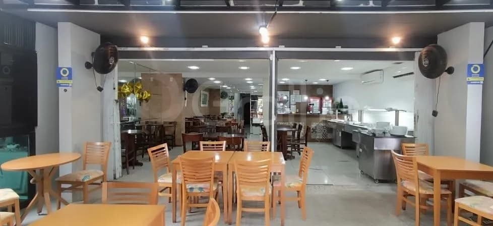 Prédio comercial para venda em Centro com 334 m² — foto 2