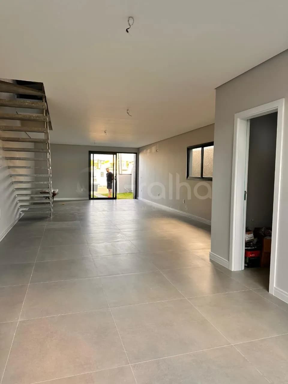 Casa para venda com 3 dormitórios em Ingleses Centro com 201 m² — foto principal