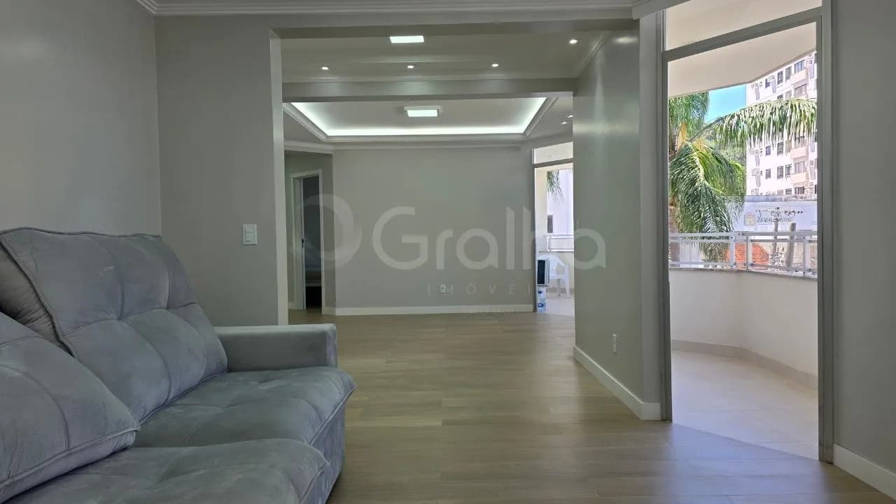 Apartamento para venda com 3 dormitórios em Centro com 150 m² — foto principal
