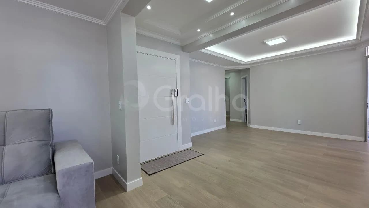 Apartamento para venda com 3 dormitórios em Centro com 150 m² — foto 3