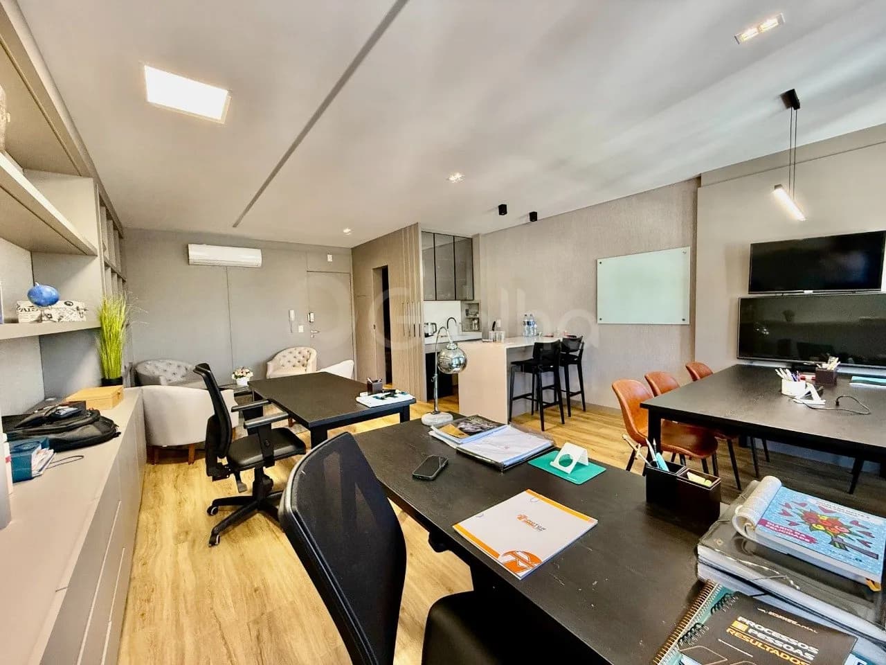 Sala comercial para venda em Itacorubi com 42 m² — foto principal