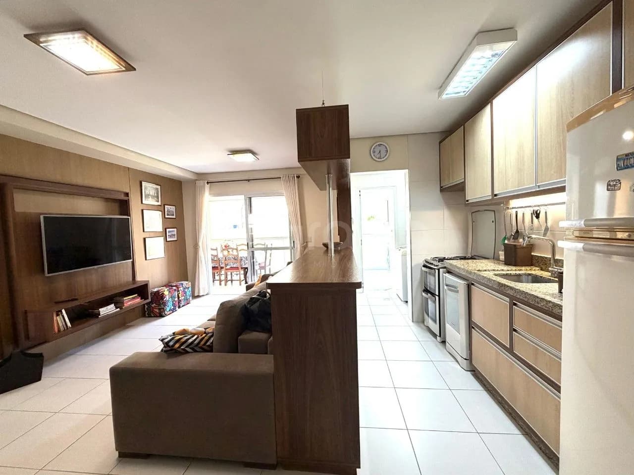 Apartamento para venda com 3 dormitórios em Cachoeira Do Bom Jesus com 112 m² — foto 2