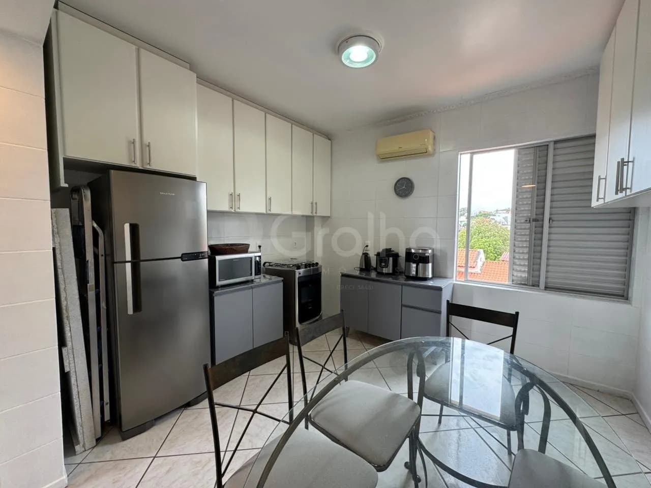 Apartamento para venda com 2 dormitórios em Coqueiros com 96 m² — foto 5