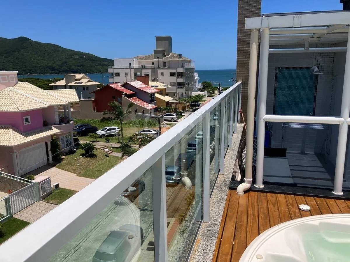 Cobertura para venda com 3 dormitórios em Pântano Do Sul com 237 m² — foto 2