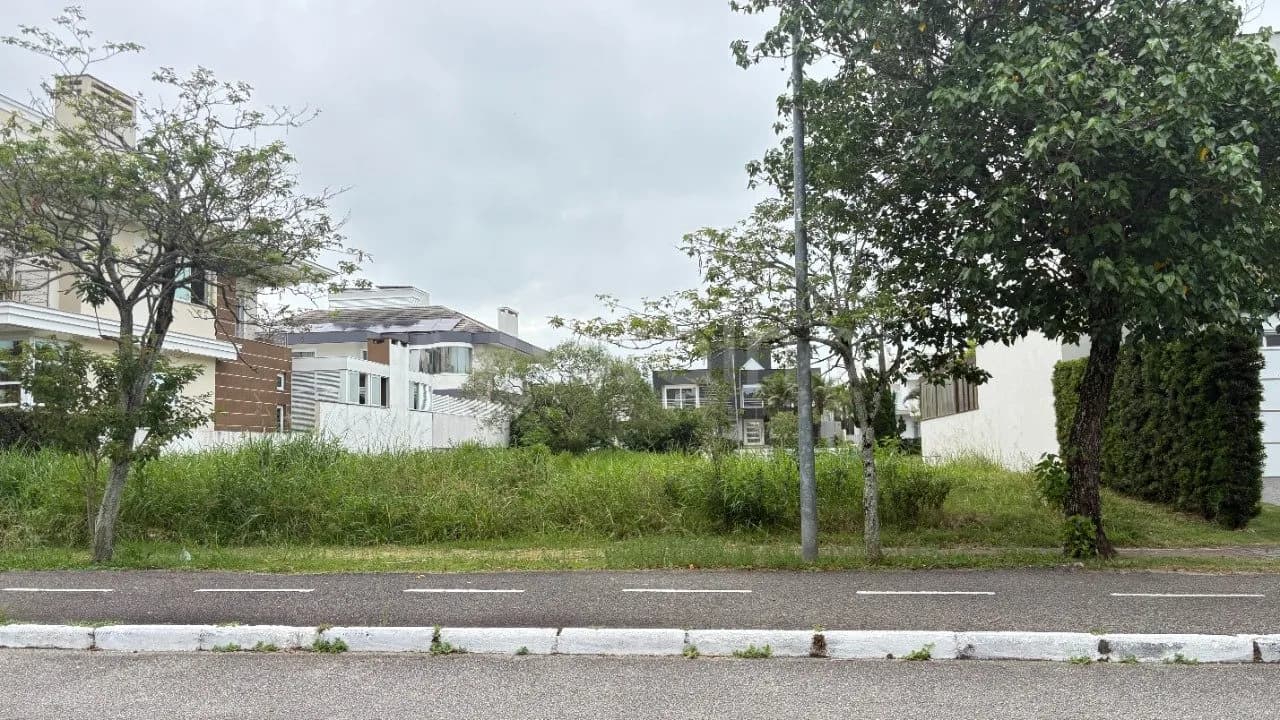 Terreno para venda em Jurerê Internacional com 535 m² — foto principal