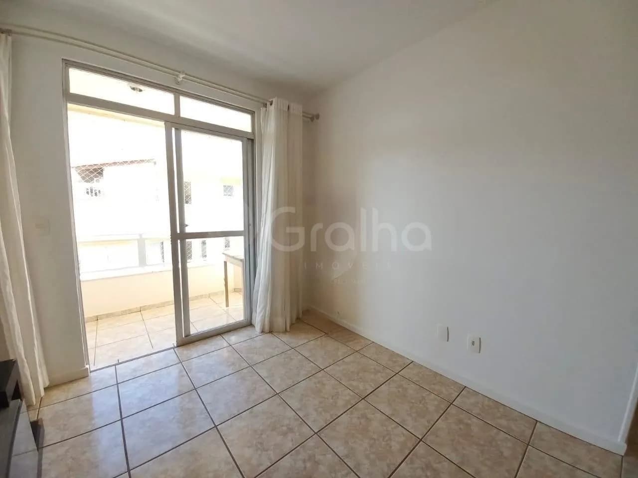 Apartamento para venda com 2 dormitórios em Capoeiras com 70 m² — foto 2
