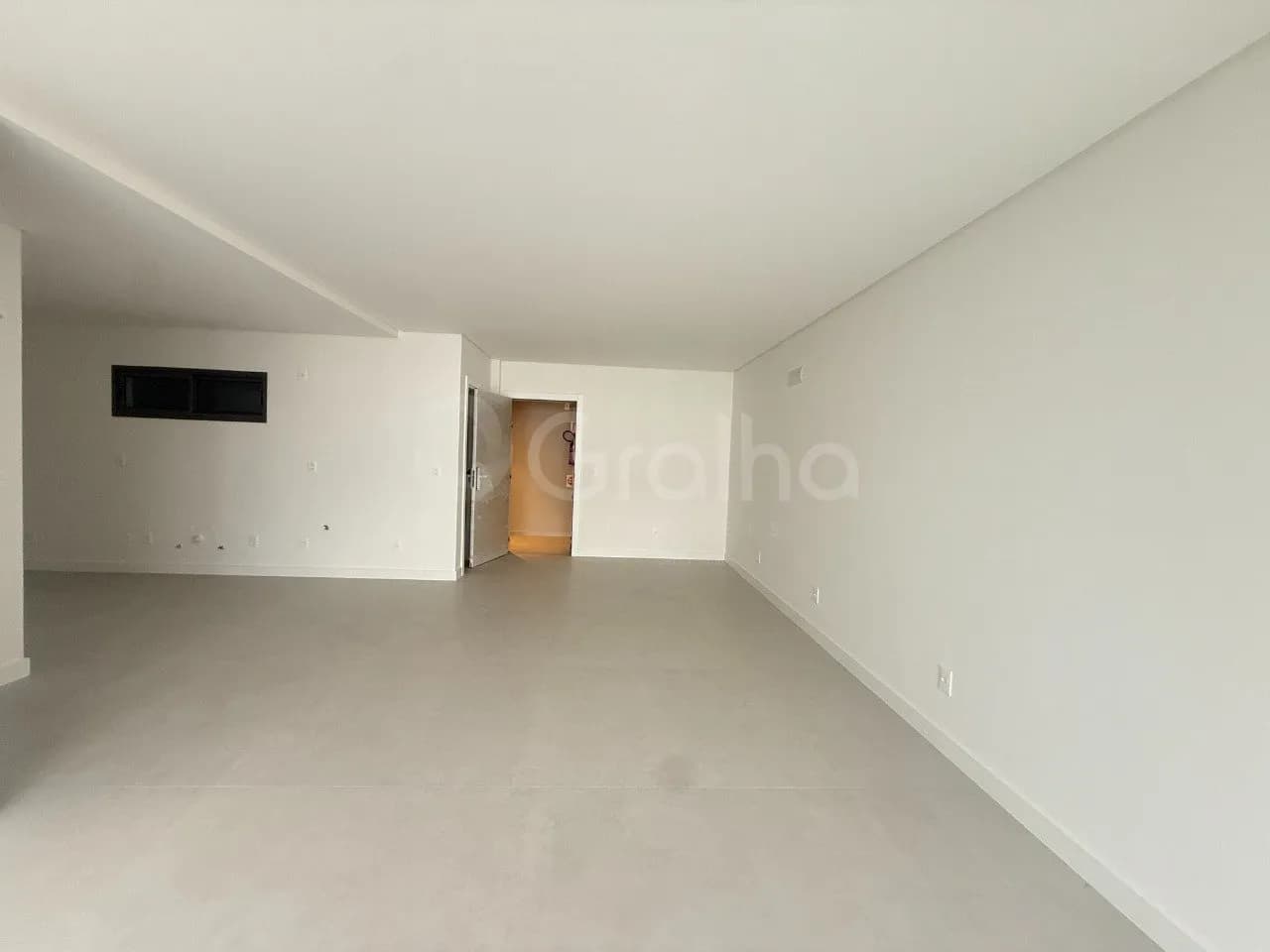 Apartamento para venda com 3 dormitórios em Jurerê com 120 m² — foto 2