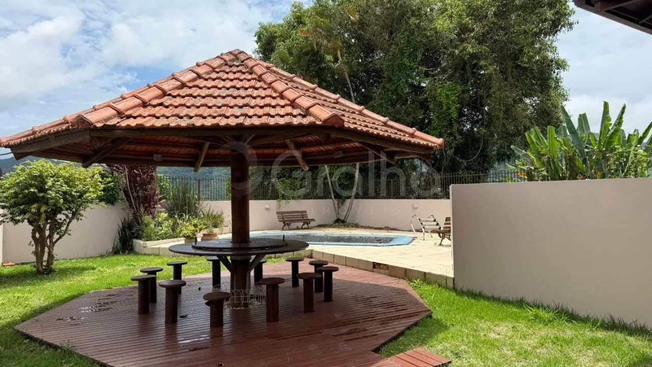 Casa para venda com 5 dormitórios em Joao Paulo com 304 m² — foto principal