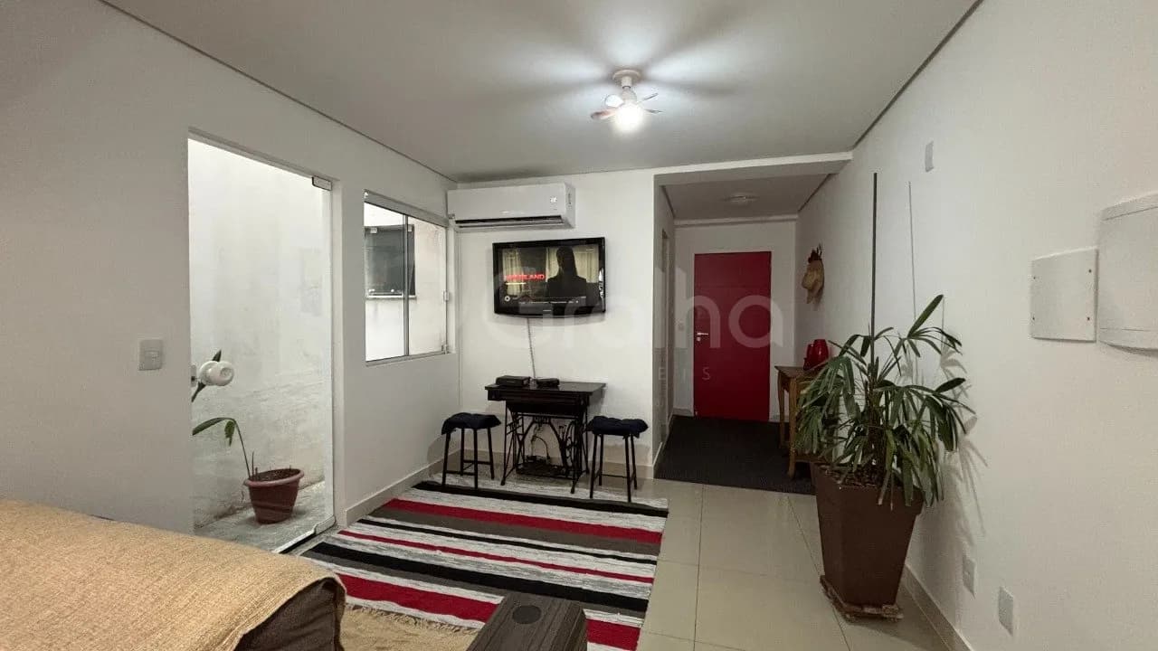 Casa para venda com 3 dormitórios em Ribeirão da Ilha com 111 m² — foto principal