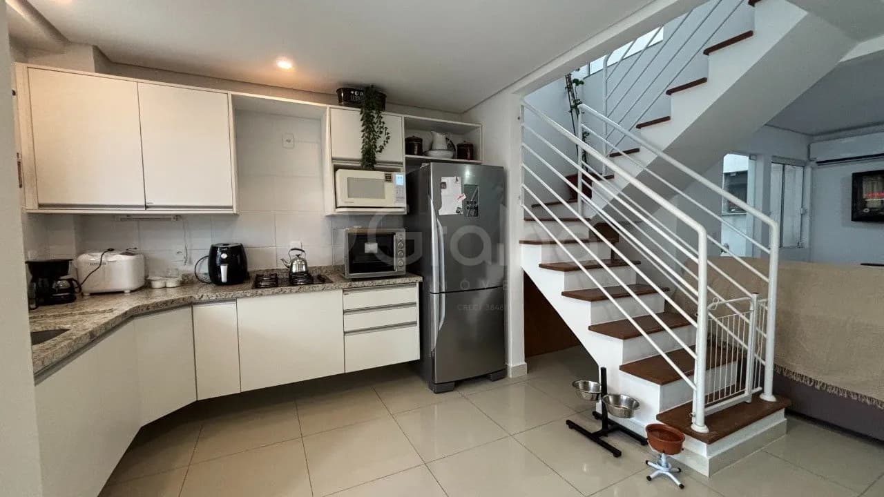 Casa para venda com 3 dormitórios em Ribeirão da Ilha com 111 m² — foto 4