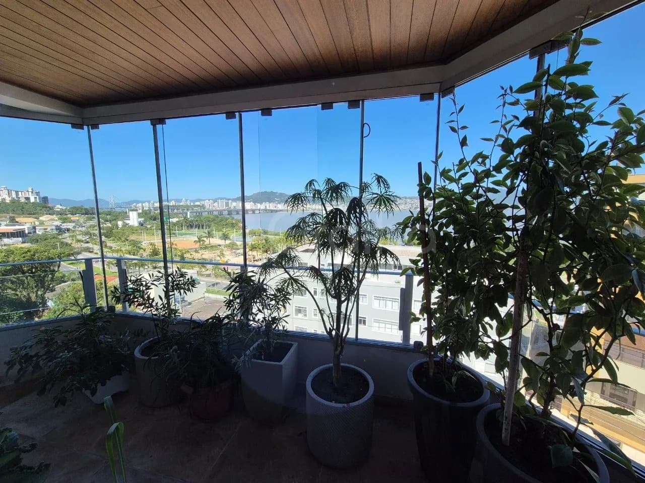 Cobertura para venda com 5 dormitórios em Coqueiros com 342 m² — foto 5