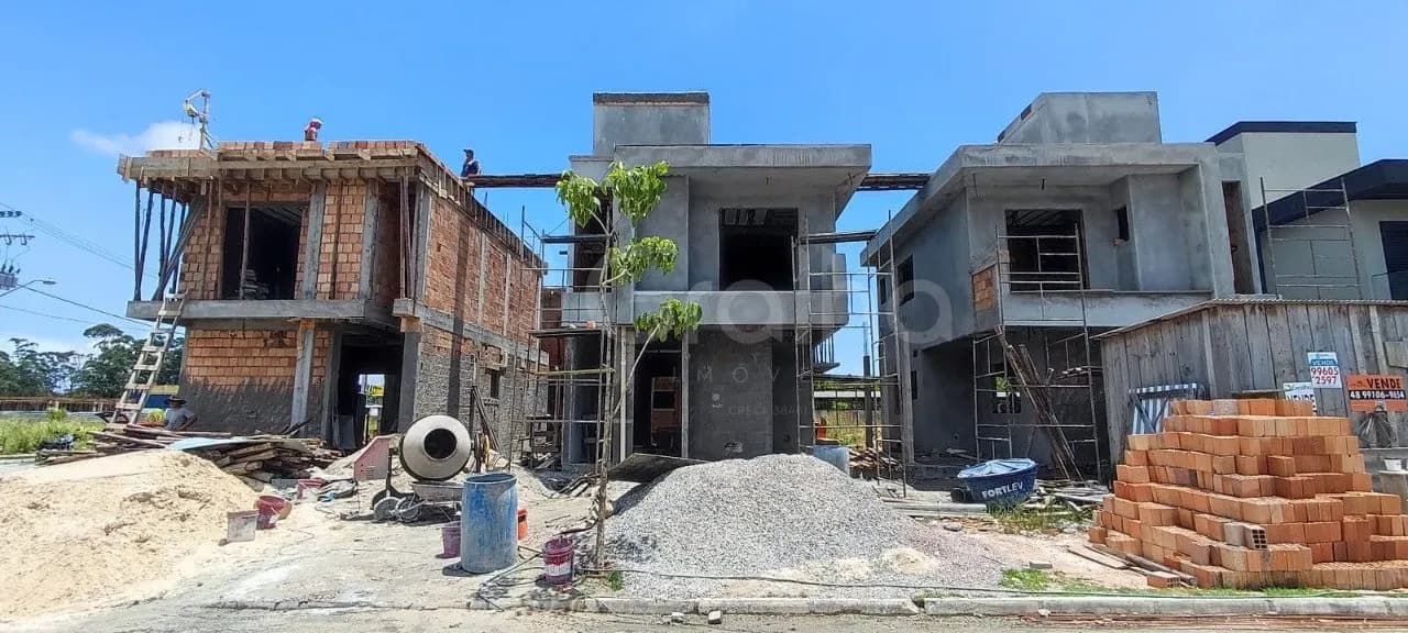 Casa para venda com 3 dormitórios em Canasvieiras com 129 m² — foto 3