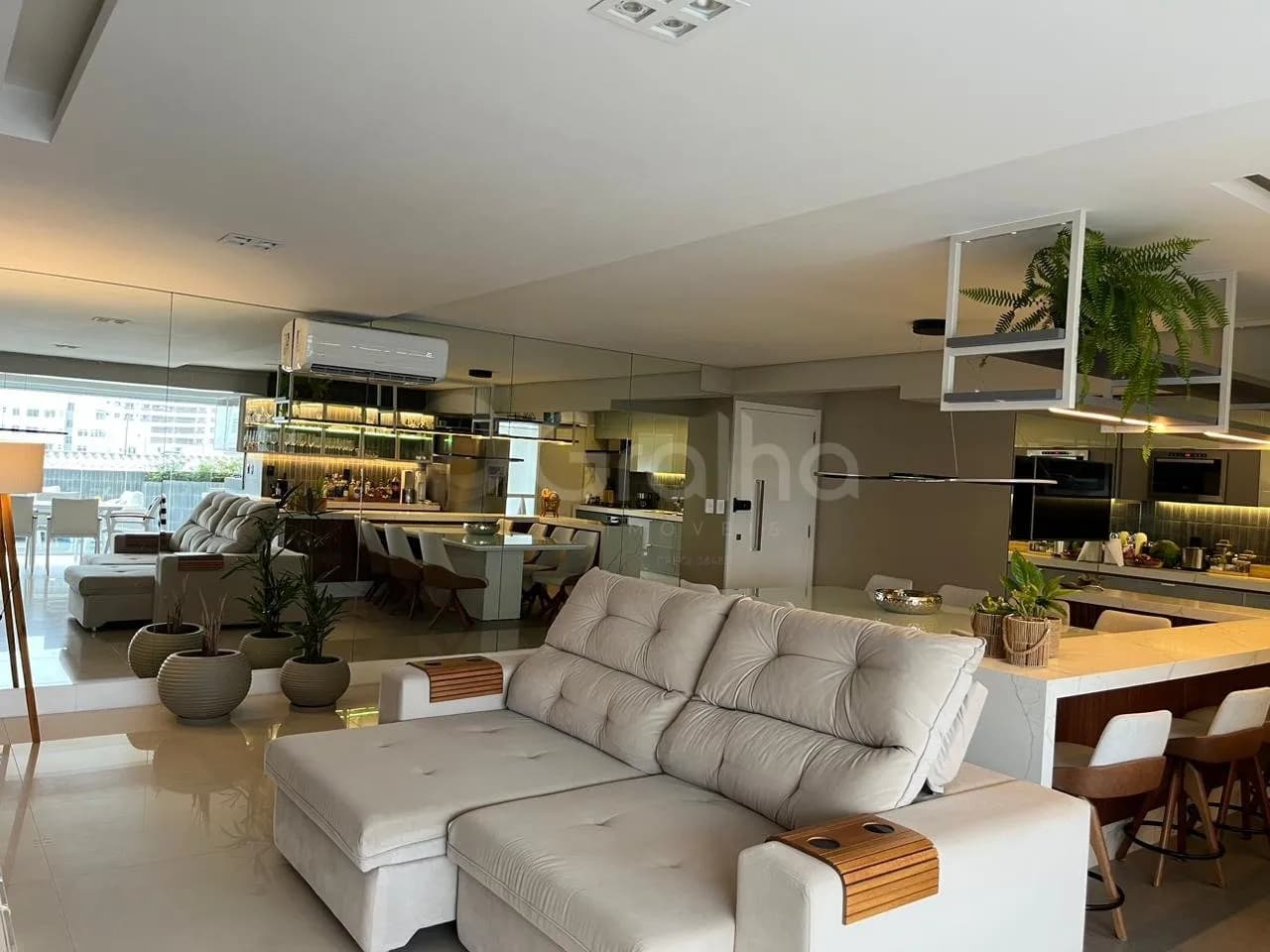 Apartamento para venda com 3 dormitórios em Estreito com 250 m² — foto 3