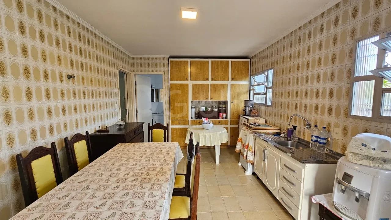 Casa para venda com 3 dormitórios em Carianos com 150 m² — foto 3