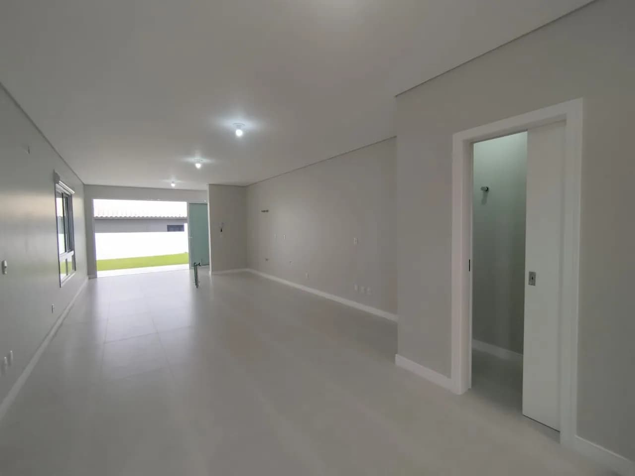 Casa para venda com 3 dormitórios em Carianos com 144 m² — foto principal