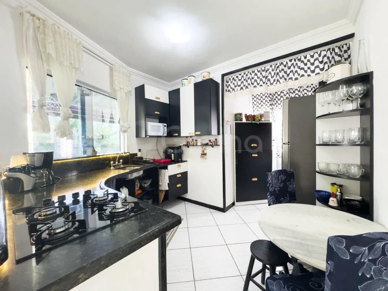 Casa para venda com 3 dormitórios em Cachoeira Do Bom Jesus com 161 m² — foto 4