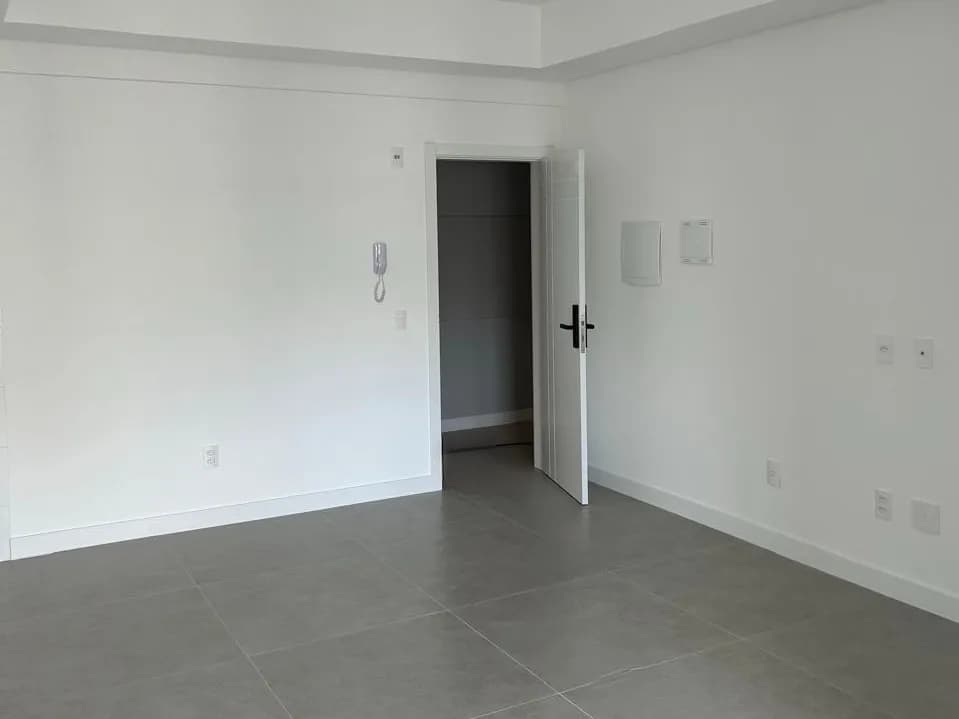 Estúdio para venda com 1 dormitório, em Centro com 30 m² — foto principal