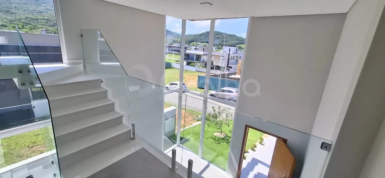 Casa para venda com 4 dormitórios em Pedra Branca com 339 m² — foto 2