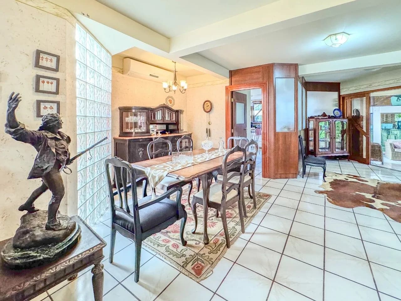 Casa para venda com 8 dormitórios em Jurerê Internacional com 450 m² — foto principal