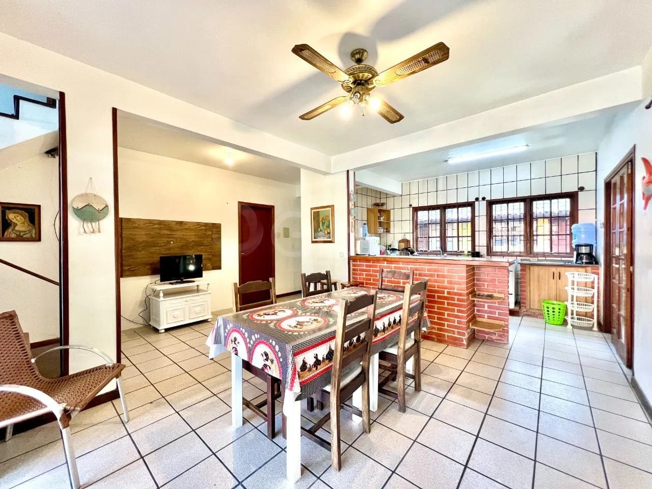 Casa para venda com 6 dormitórios em Cachoeira Do Bom Jesus com 200 m² — foto 2