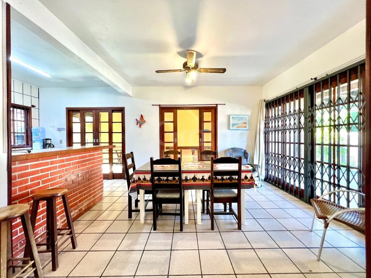 Casa para venda com 6 dormitórios em Cachoeira Do Bom Jesus com 200 m² — foto 4