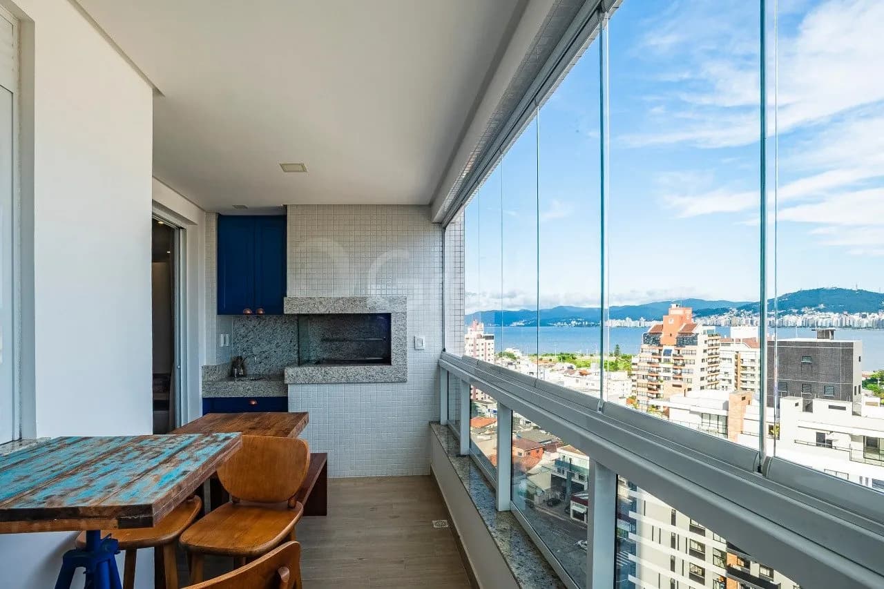 Apartamento para venda com 3 dormitórios em Balneário com 102 m² — foto principal