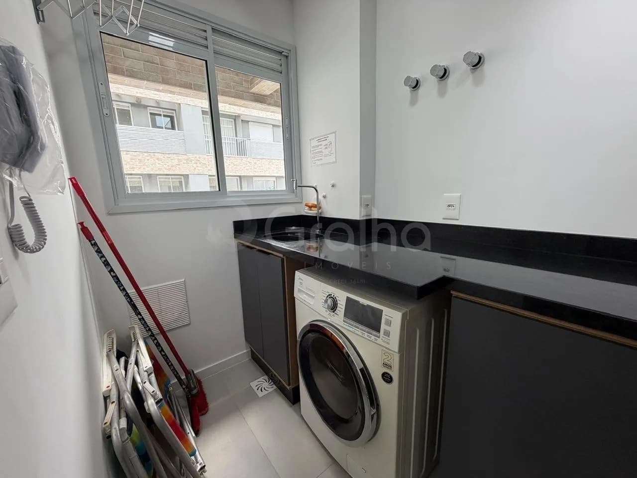 Apartamento para venda com 2 dormitórios em Ribeirão da Ilha com 69 m² — foto 5