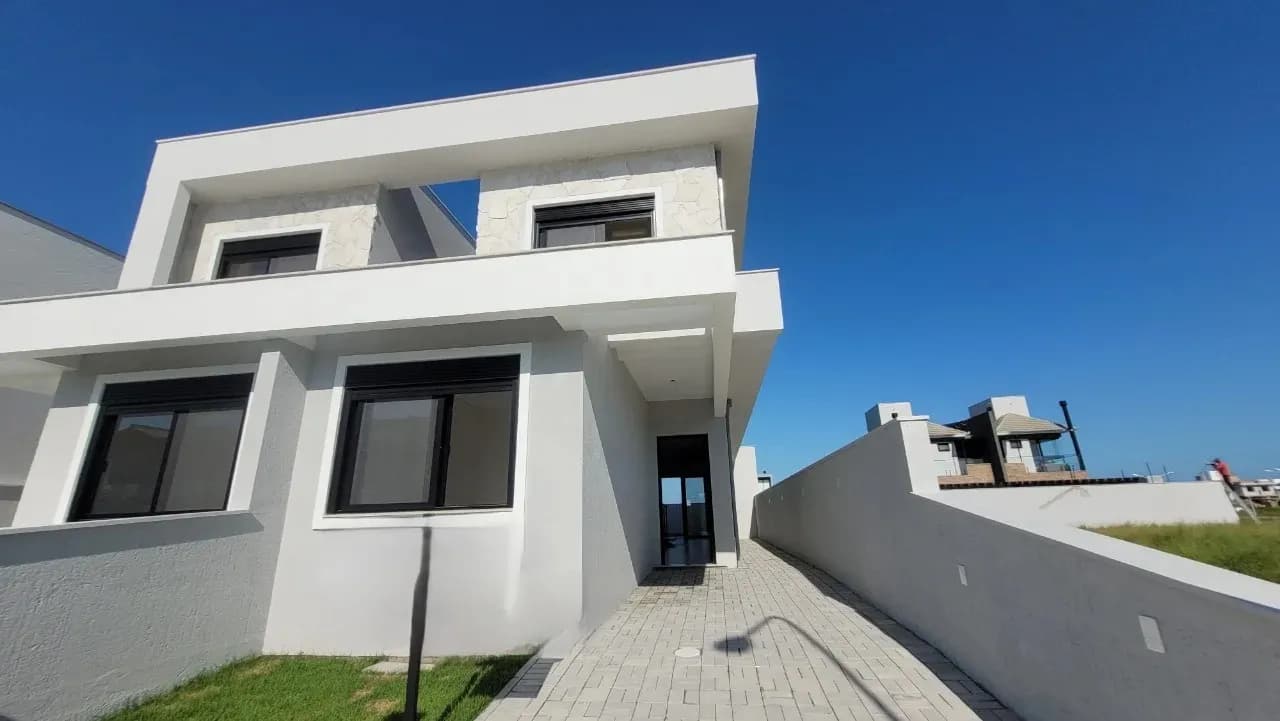 Casa para venda com 3 dormitórios em Campeche com 162 m² — foto principal