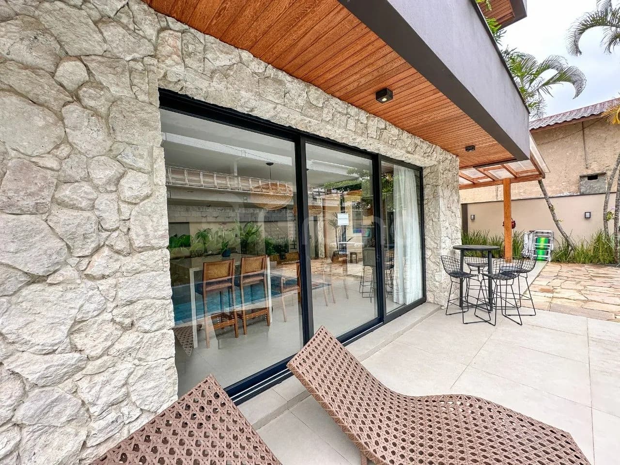 Casa para venda com 5 dormitórios em Campeche com 350 m² — foto 3