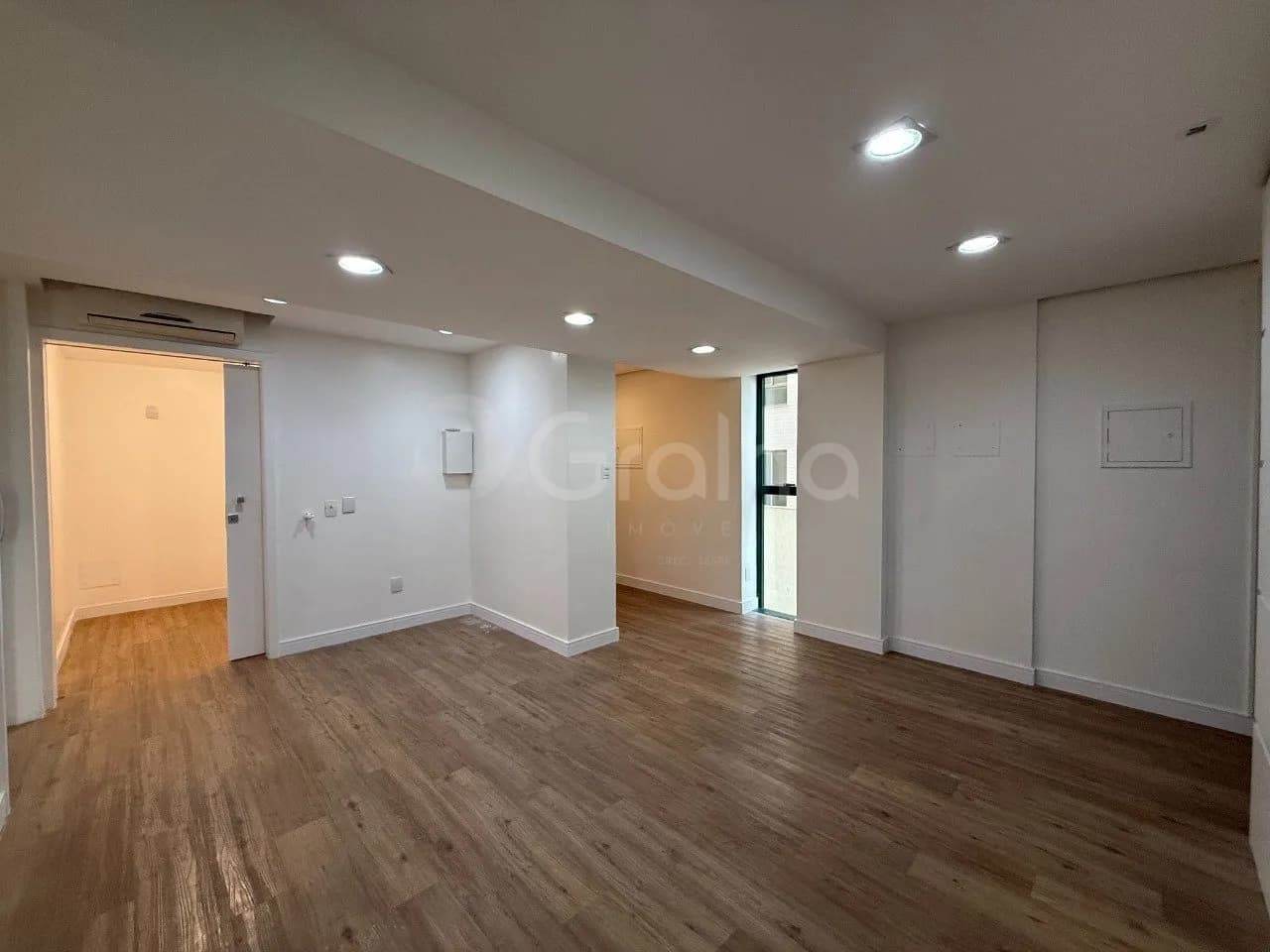 Sala comercial para venda em Centro com 138 m² — foto 3