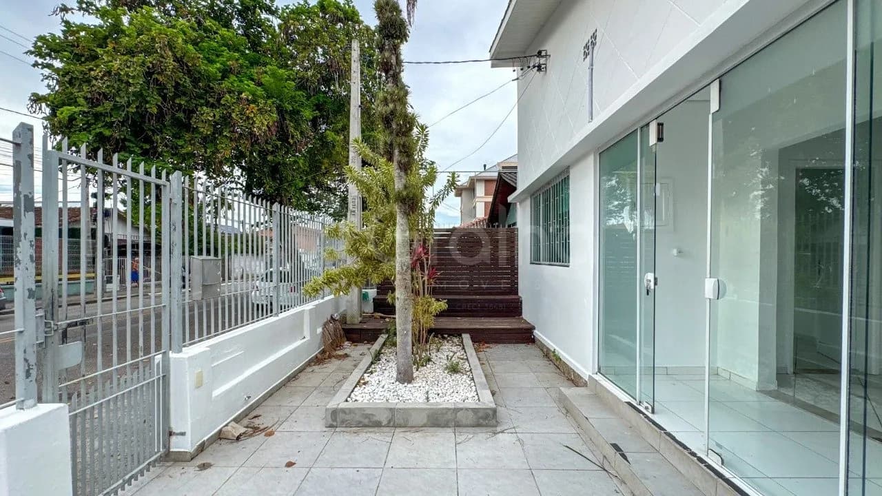 Casa para venda com 3 dormitórios em Balneário com 121 m² — foto principal