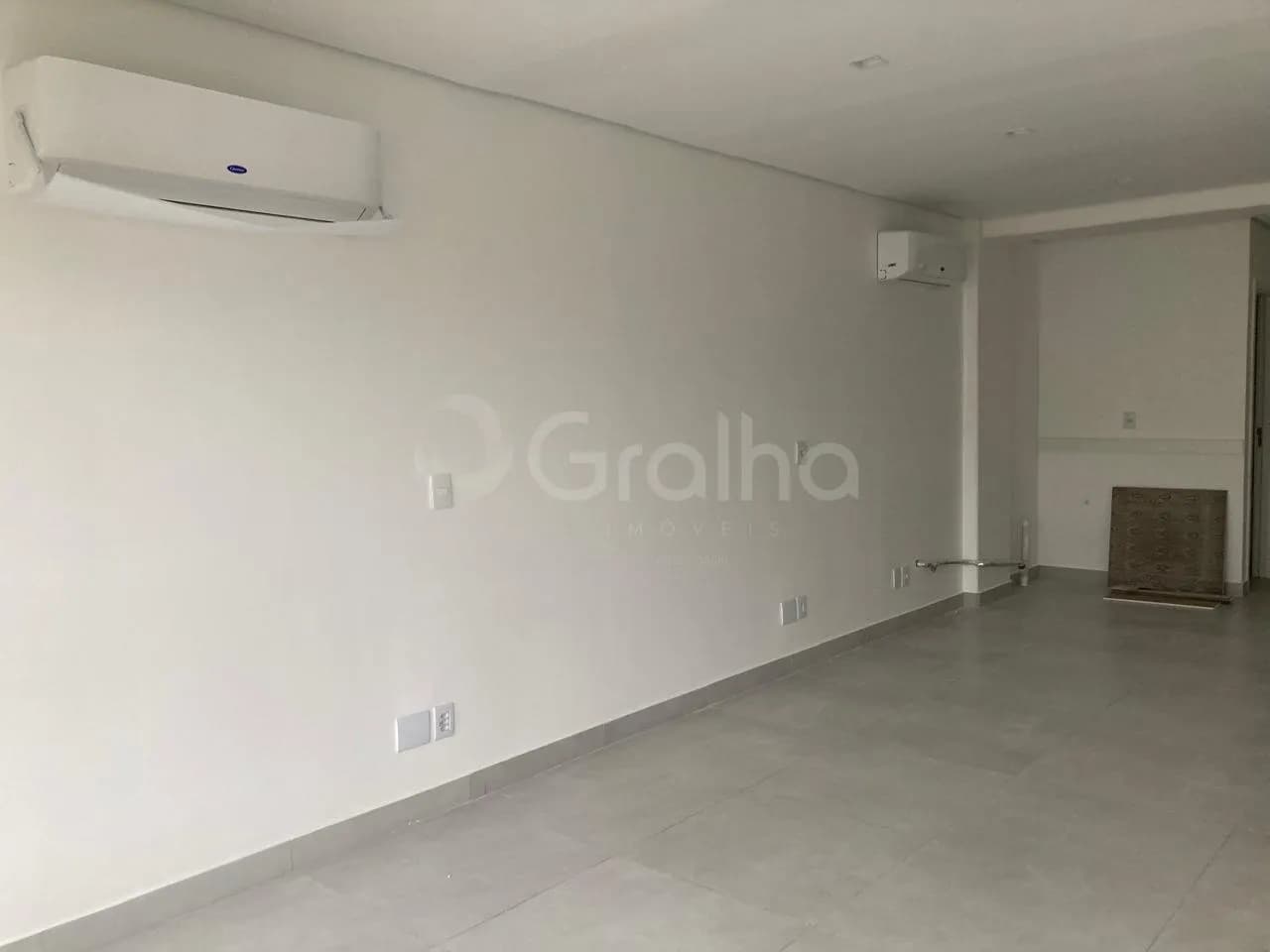 Sala comercial para venda em Campeche com 39 m² — foto 2