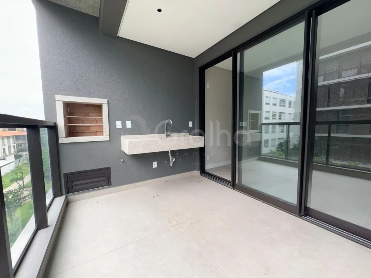 Apartamento para venda com 3 dormitórios em Jurerê com 127 m² — foto principal