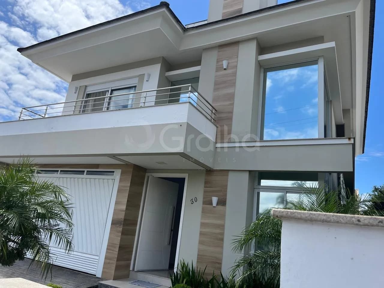 Casa para venda com 3 dormitórios em Pedra Branca com 247 m² — foto principal