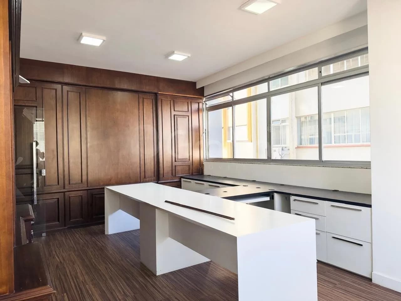 Sala comercial para venda em Centro com 212 m² — foto 4